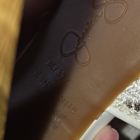 Jessica Simpson White Lace Platforms - Picture 6 of 14